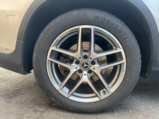 ＧＬＣ ＧＬＣ２２０ｄ　４マチックスポーツ　純正ナビ　レーダークルーズコントロール　全周囲モニター　シートヒーター　クリアランスソナー　禁煙車　衝突軽減ブレーキ　Ｂｌｕｅｔｏｏｔｈ　フルセグＴＶ　ＥＴＣ　パワーシート　ＢＳＭ　ＬＥＤヘッドライト（23枚目）