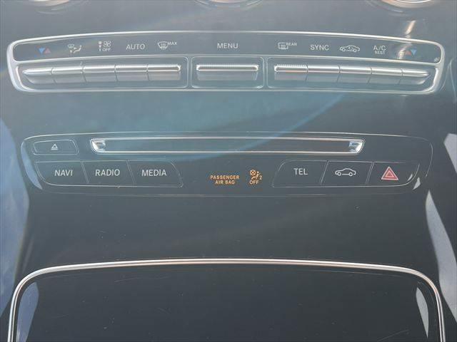 ＧＬＣ ＧＬＣ２２０ｄ　４マチックスポーツ　純正ナビ　レーダークルーズコントロール　全周囲モニター　シートヒーター　クリアランスソナー　禁煙車　衝突軽減ブレーキ　Ｂｌｕｅｔｏｏｔｈ　フルセグＴＶ　ＥＴＣ　パワーシート　ＢＳＭ　ＬＥＤヘッドライト（32枚目）