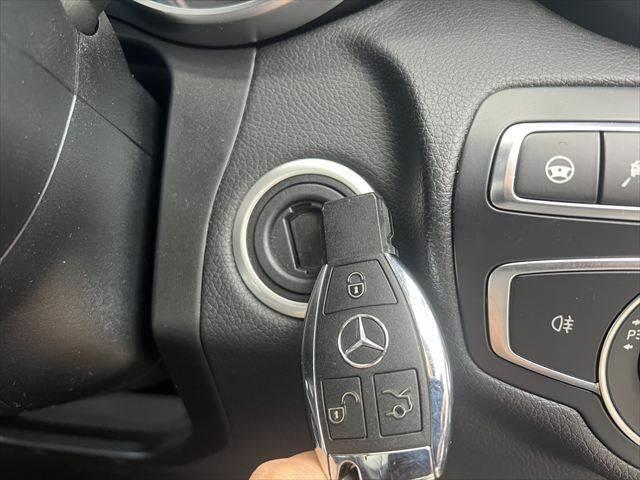 ＧＬＣ ＧＬＣ２２０ｄ　４マチックスポーツ　純正ナビ　レーダークルーズコントロール　全周囲モニター　シートヒーター　クリアランスソナー　禁煙車　衝突軽減ブレーキ　Ｂｌｕｅｔｏｏｔｈ　フルセグＴＶ　ＥＴＣ　パワーシート　ＢＳＭ　ＬＥＤヘッドライト（46枚目）