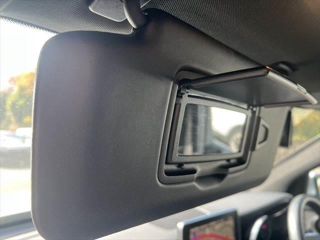 ＧＬＣ ＧＬＣ２２０ｄ　４マチックスポーツ　純正ナビ　レーダークルーズコントロール　全周囲モニター　シートヒーター　クリアランスソナー　禁煙車　衝突軽減ブレーキ　Ｂｌｕｅｔｏｏｔｈ　フルセグＴＶ　ＥＴＣ　パワーシート　ＢＳＭ　ＬＥＤヘッドライト（50枚目）