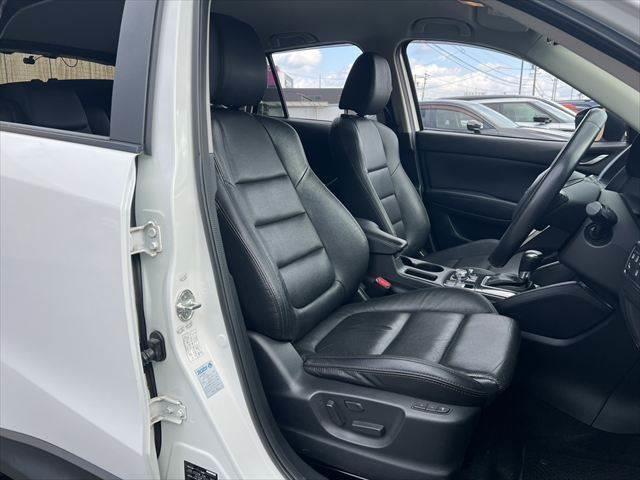 CX-5 XD Lパッケージ 黒本革シート 純正ナビ レーダークルーズコントロール シートヒーター バックカメラ 禁煙車 衝突軽減ブレーキ パワーシート LEDヘッドライト ETC BSM クリアランスソナー MTモード付(6枚目)