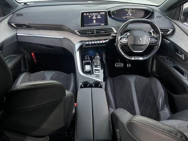 ５００８ ＧＴ　ブルーＨＤｉ　純正ナビ　レーダークルーズコントロール（3枚目）