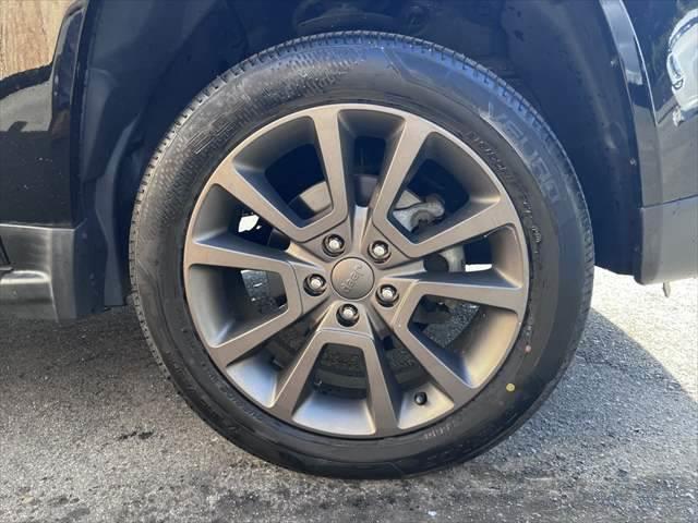 ジープ・コンパス 75thアニバーサリーエディション 4WD SDナビ フルセグTV バックカメラ シートヒーター パワーシート ハーフレザーシート 禁煙車 クルーズコントロール ETC 横滑り防止装置 パワーウィンドウ(12枚目)