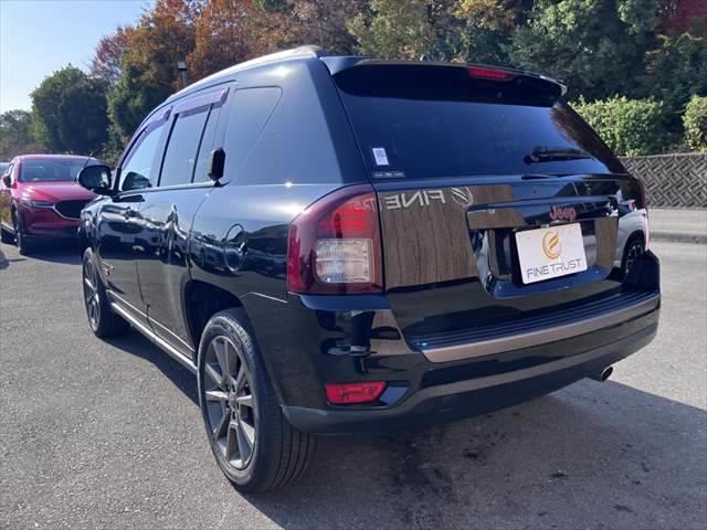 ジープ・コンパス 75thアニバーサリーエディション 4WD SDナビ フルセグTV バックカメラ シートヒーター パワーシート ハーフレザーシート 禁煙車 クルーズコントロール ETC 横滑り防止装置 パワーウィンドウ(18枚目)