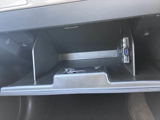 ジープ・コンパス 75thアニバーサリーエディション 4WD SDナビ フルセグTV バックカメラ シートヒーター パワーシート ハーフレザーシート 禁煙車 クルーズコントロール ETC 横滑り防止装置 パワーウィンドウ(44枚目)