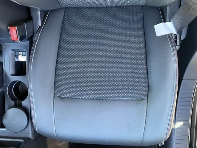 ジープ・コンパス 75thアニバーサリーエディション 4WD SDナビ フルセグTV バックカメラ シートヒーター パワーシート ハーフレザーシート 禁煙車 クルーズコントロール ETC 横滑り防止装置 パワーウィンドウ(60枚目)