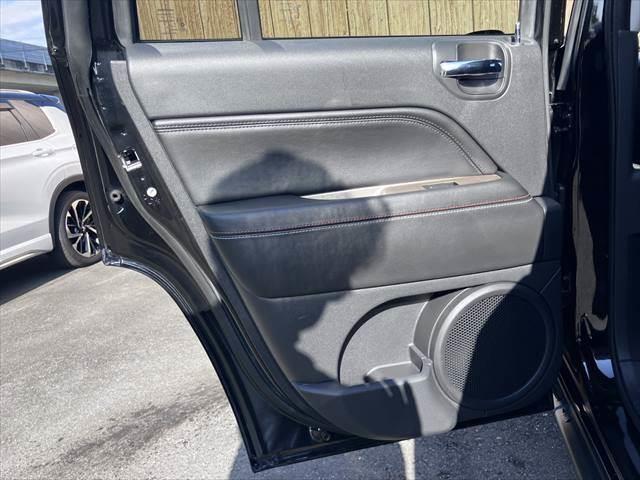 ジープ・コンパス 75thアニバーサリーエディション 4WD SDナビ フルセグTV バックカメラ シートヒーター パワーシート ハーフレザーシート 禁煙車 クルーズコントロール ETC 横滑り防止装置 パワーウィンドウ(61枚目)