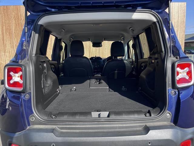 ジープ・レネゲード リミテッド　レーダークルーズコントロール　本革シート　パワーシート　シートヒーター　禁煙車　ＥＴＣ　コーナーセンサー　純正１７インチＡＷ　バックカメラ　アイドリングストップ　電動格納ミラー（35枚目）