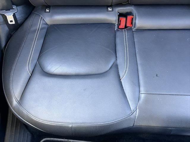 ジープ・レネゲード リミテッド　レーダークルーズコントロール　本革シート　パワーシート　シートヒーター　禁煙車　ＥＴＣ　コーナーセンサー　純正１７インチＡＷ　バックカメラ　アイドリングストップ　電動格納ミラー（61枚目）