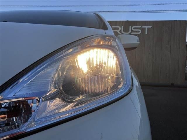 フィットハイブリッド ベースグレード　メモリーナビ　バックカメラ　フルセグＴＶ　スマートキー　禁煙車　ＥＴＣ　クルーズコントロール　盗難防止装置　電動格納ミラー　アイドリングストップ　パワーウィンドウ（11枚目）