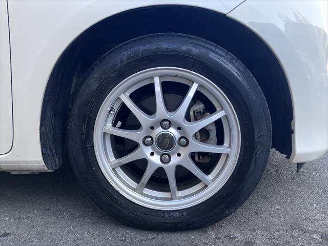 フィットハイブリッド ベースグレード　メモリーナビ　バックカメラ　フルセグＴＶ　スマートキー　禁煙車　ＥＴＣ　クルーズコントロール　盗難防止装置　電動格納ミラー　アイドリングストップ　パワーウィンドウ（12枚目）