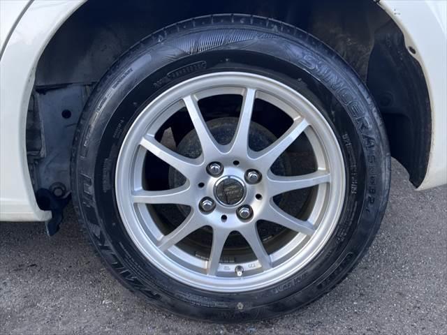 フィットハイブリッド ベースグレード　メモリーナビ　バックカメラ　フルセグＴＶ　スマートキー　禁煙車　ＥＴＣ　クルーズコントロール　盗難防止装置　電動格納ミラー　アイドリングストップ　パワーウィンドウ（25枚目）