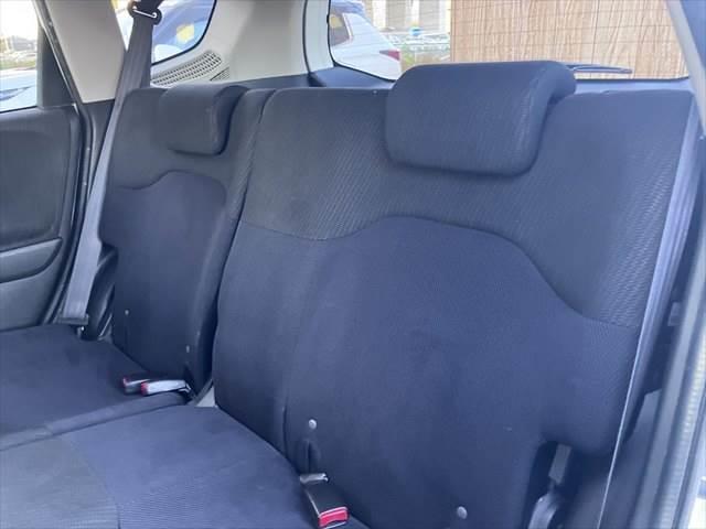 フィットハイブリッド ベースグレード　メモリーナビ　バックカメラ　フルセグＴＶ　スマートキー　禁煙車　ＥＴＣ　クルーズコントロール　盗難防止装置　電動格納ミラー　アイドリングストップ　パワーウィンドウ（31枚目）