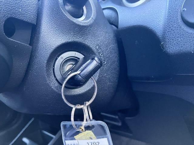 フィットハイブリッド ベースグレード　メモリーナビ　バックカメラ　フルセグＴＶ　スマートキー　禁煙車　ＥＴＣ　クルーズコントロール　盗難防止装置　電動格納ミラー　アイドリングストップ　パワーウィンドウ（38枚目）