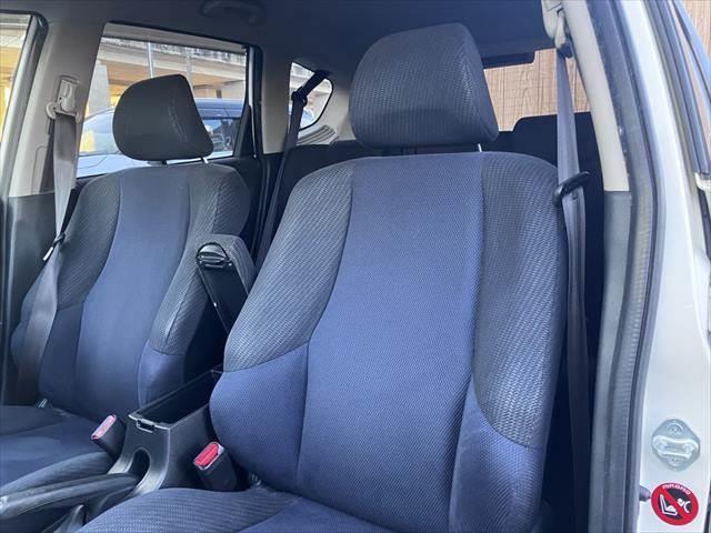 フィットハイブリッド ベースグレード　メモリーナビ　バックカメラ　フルセグＴＶ　スマートキー　禁煙車　ＥＴＣ　クルーズコントロール　盗難防止装置　電動格納ミラー　アイドリングストップ　パワーウィンドウ（56枚目）