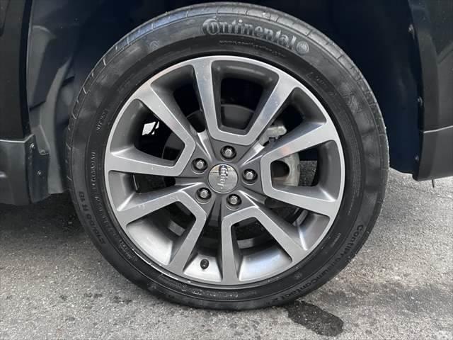 ジープ・コンパス リミテッド ボストンオーディオ クルーズコントロール SDナビ バックカメラ シートヒーター パワーシート Bluetooth フルセグTV ETC 純正18インチアルミホイール 衝撃緩和ヘッドレスト(12枚目)