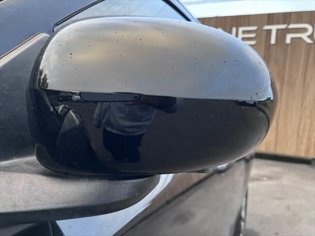 ジープ・コンパス リミテッド ボストンオーディオ クルーズコントロール SDナビ バックカメラ シートヒーター パワーシート Bluetooth フルセグTV ETC 純正18インチアルミホイール 衝撃緩和ヘッドレスト(20枚目)