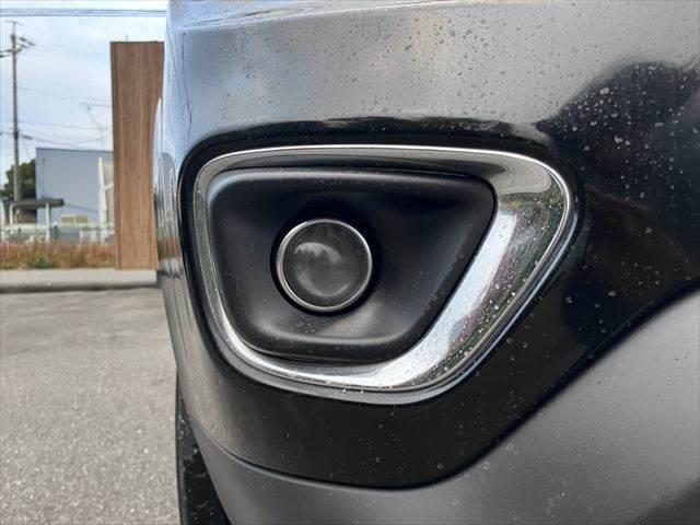 ジープ・コンパス リミテッド ボストンオーディオ クルーズコントロール SDナビ バックカメラ シートヒーター パワーシート Bluetooth フルセグTV ETC 純正18インチアルミホイール 衝撃緩和ヘッドレスト(25枚目)