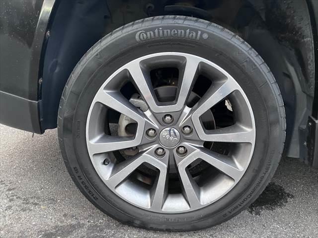 ジープ・コンパス リミテッド ボストンオーディオ クルーズコントロール SDナビ バックカメラ シートヒーター パワーシート Bluetooth フルセグTV ETC 純正18インチアルミホイール 衝撃緩和ヘッドレスト(28枚目)