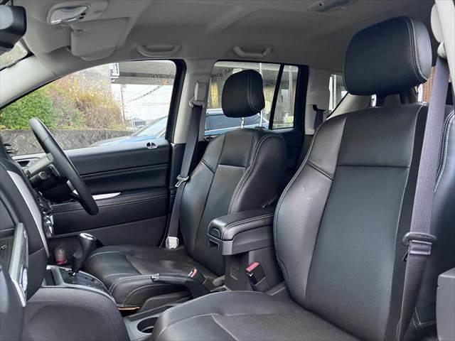 ジープ・コンパス リミテッド ボストンオーディオ クルーズコントロール SDナビ バックカメラ シートヒーター パワーシート Bluetooth フルセグTV ETC 純正18インチアルミホイール 衝撃緩和ヘッドレスト(32枚目)