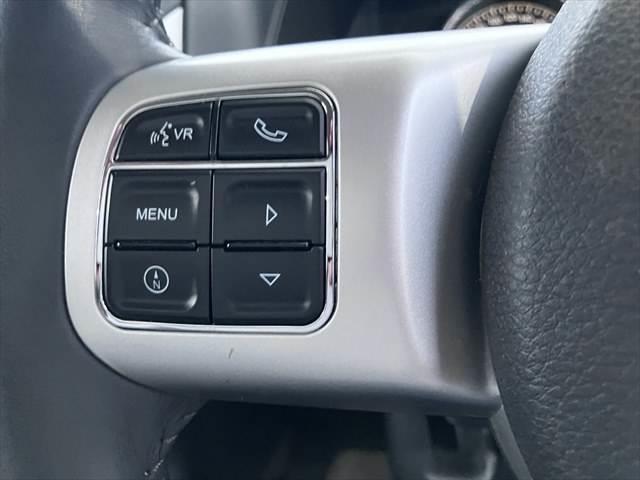ジープ・コンパス リミテッド ボストンオーディオ クルーズコントロール SDナビ バックカメラ シートヒーター パワーシート Bluetooth フルセグTV ETC 純正18インチアルミホイール 衝撃緩和ヘッドレスト(37枚目)