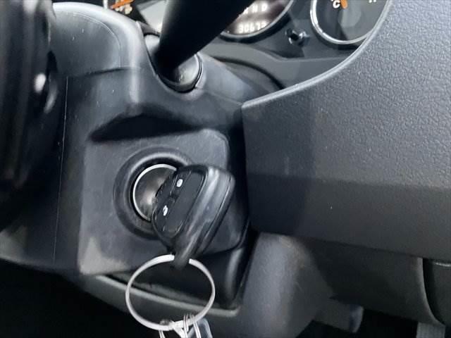 ジープ・コンパス リミテッド ボストンオーディオ クルーズコントロール SDナビ バックカメラ シートヒーター パワーシート Bluetooth フルセグTV ETC 純正18インチアルミホイール 衝撃緩和ヘッドレスト(40枚目)