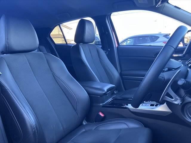 エクリプスクロスＰＨＥＶ Ｇ　４ＷＤ　レーダークルーズコントロール　衝突軽減ブレーキ　フルセグＴＶ　ＥＴＣ　禁煙車　クリアランスソナー　ＢＳＭ　シートヒーター　パワーシート　ハーフレザー　ＬＥＤヘッドライト　Ｂｌｕｅｔｏｏｔｈ対応（7枚目）