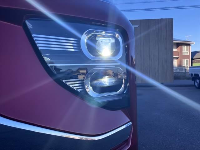 エクリプスクロスＰＨＥＶ Ｇ　４ＷＤ　レーダークルーズコントロール　衝突軽減ブレーキ　フルセグＴＶ　ＥＴＣ　禁煙車　クリアランスソナー　ＢＳＭ　シートヒーター　パワーシート　ハーフレザー　ＬＥＤヘッドライト　Ｂｌｕｅｔｏｏｔｈ対応（10枚目）