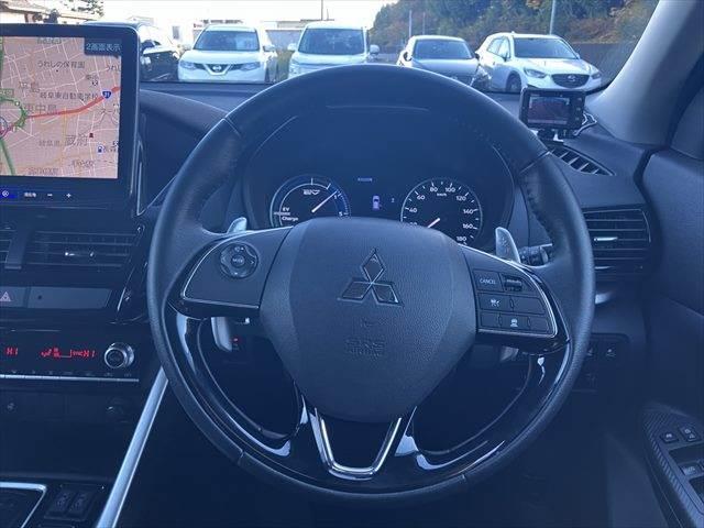 エクリプスクロスＰＨＥＶ Ｇ　４ＷＤ　レーダークルーズコントロール　衝突軽減ブレーキ　フルセグＴＶ　ＥＴＣ　禁煙車　クリアランスソナー　ＢＳＭ　シートヒーター　パワーシート　ハーフレザー　ＬＥＤヘッドライト　Ｂｌｕｅｔｏｏｔｈ対応（11枚目）