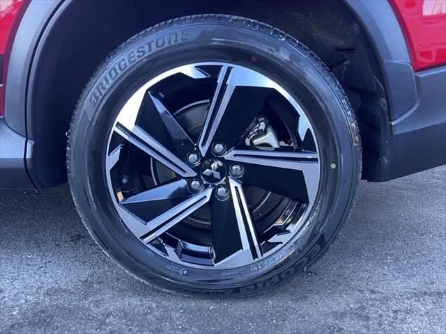 エクリプスクロスＰＨＥＶ Ｇ　４ＷＤ　レーダークルーズコントロール　衝突軽減ブレーキ　フルセグＴＶ　ＥＴＣ　禁煙車　クリアランスソナー　ＢＳＭ　シートヒーター　パワーシート　ハーフレザー　ＬＥＤヘッドライト　Ｂｌｕｅｔｏｏｔｈ対応（25枚目）