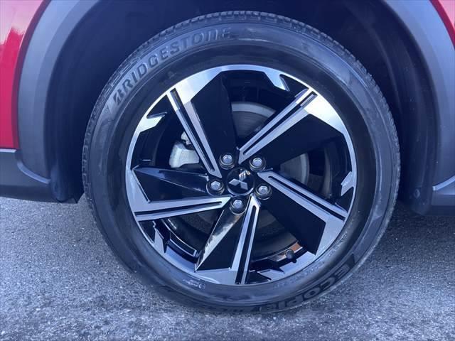 エクリプスクロスＰＨＥＶ Ｇ　４ＷＤ　レーダークルーズコントロール　衝突軽減ブレーキ　フルセグＴＶ　ＥＴＣ　禁煙車　クリアランスソナー　ＢＳＭ　シートヒーター　パワーシート　ハーフレザー　ＬＥＤヘッドライト　Ｂｌｕｅｔｏｏｔｈ対応（26枚目）