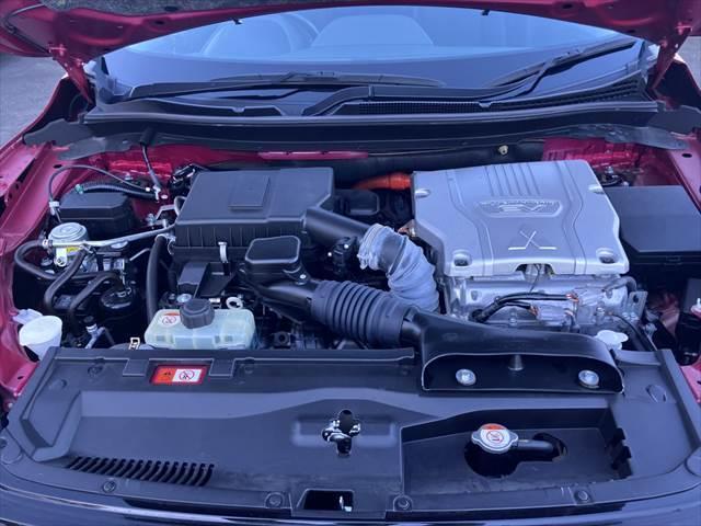 エクリプスクロスＰＨＥＶ Ｇ　４ＷＤ　レーダークルーズコントロール　衝突軽減ブレーキ　フルセグＴＶ　ＥＴＣ　禁煙車　クリアランスソナー　ＢＳＭ　シートヒーター　パワーシート　ハーフレザー　ＬＥＤヘッドライト　Ｂｌｕｅｔｏｏｔｈ対応（27枚目）