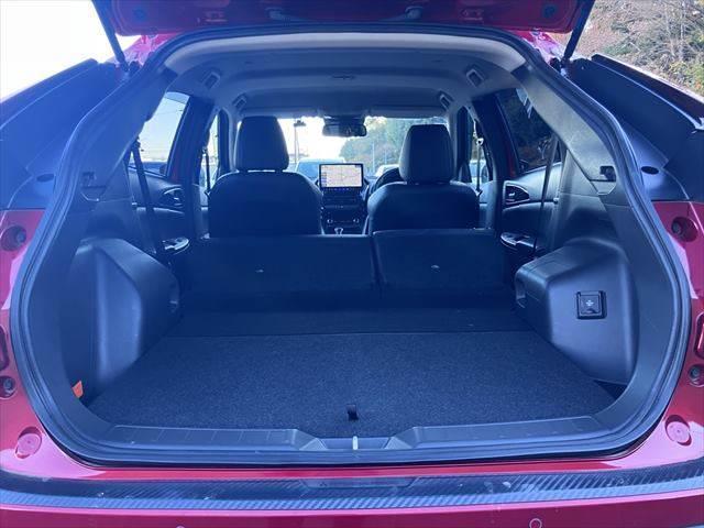 エクリプスクロスＰＨＥＶ Ｇ　４ＷＤ　レーダークルーズコントロール　衝突軽減ブレーキ　フルセグＴＶ　ＥＴＣ　禁煙車　クリアランスソナー　ＢＳＭ　シートヒーター　パワーシート　ハーフレザー　ＬＥＤヘッドライト　Ｂｌｕｅｔｏｏｔｈ対応（32枚目）