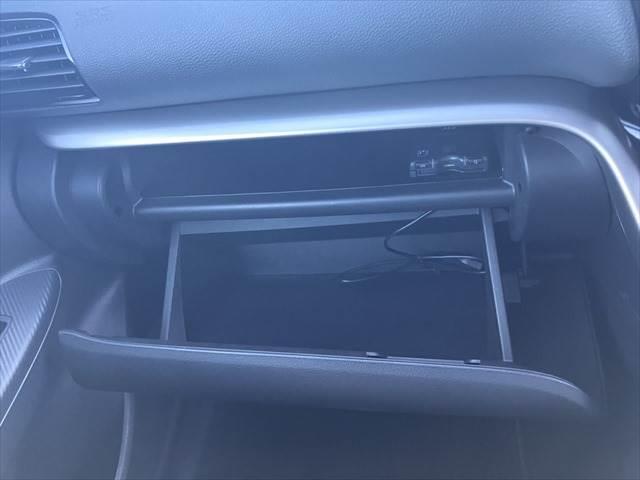 エクリプスクロスＰＨＥＶ Ｇ　４ＷＤ　レーダークルーズコントロール　衝突軽減ブレーキ　フルセグＴＶ　ＥＴＣ　禁煙車　クリアランスソナー　ＢＳＭ　シートヒーター　パワーシート　ハーフレザー　ＬＥＤヘッドライト　Ｂｌｕｅｔｏｏｔｈ対応（44枚目）