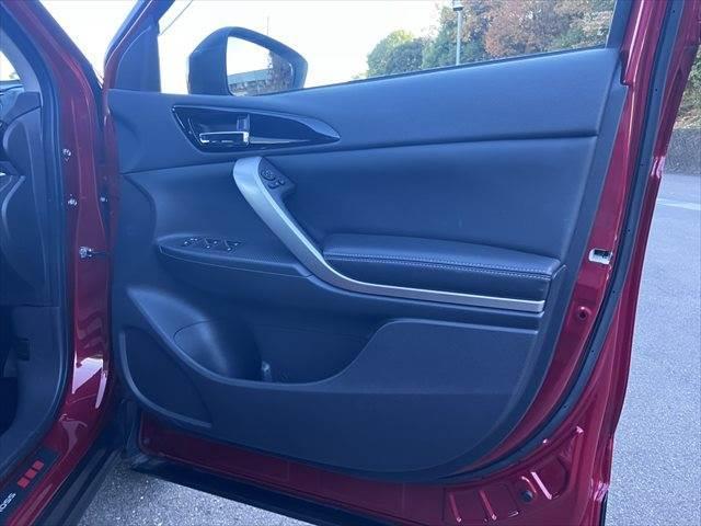 エクリプスクロスＰＨＥＶ Ｇ　４ＷＤ　レーダークルーズコントロール　衝突軽減ブレーキ　フルセグＴＶ　ＥＴＣ　禁煙車　クリアランスソナー　ＢＳＭ　シートヒーター　パワーシート　ハーフレザー　ＬＥＤヘッドライト　Ｂｌｕｅｔｏｏｔｈ対応（51枚目）