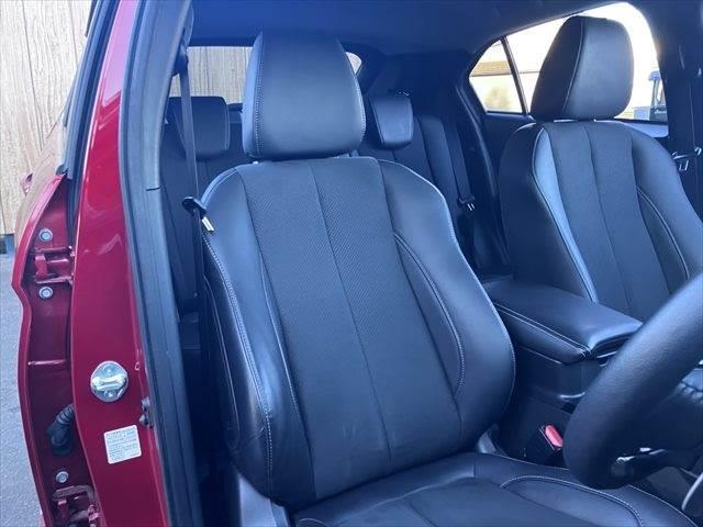 エクリプスクロスＰＨＥＶ Ｇ　４ＷＤ　レーダークルーズコントロール　衝突軽減ブレーキ　フルセグＴＶ　ＥＴＣ　禁煙車　クリアランスソナー　ＢＳＭ　シートヒーター　パワーシート　ハーフレザー　ＬＥＤヘッドライト　Ｂｌｕｅｔｏｏｔｈ対応（52枚目）