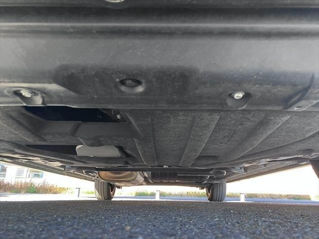 セレナ ｅ－パワー　ハイウェイスターＶ　フリップダウンモニター　純正１０インチナビ　禁煙車　衝突軽減ブレーキ　両側パワースライドドア　アラウンドビューモニター　フルセグ　Ｂｌｕｅｔｏｏｔｈ　ＬＥＤヘッドライト　レーダークルーズコントロール（35枚目）