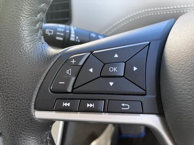 セレナ ｅ－パワー　ハイウェイスターＶ　フリップダウンモニター　純正１０インチナビ　禁煙車　衝突軽減ブレーキ　両側パワースライドドア　アラウンドビューモニター　フルセグ　Ｂｌｕｅｔｏｏｔｈ　ＬＥＤヘッドライト　レーダークルーズコントロール（44枚目）