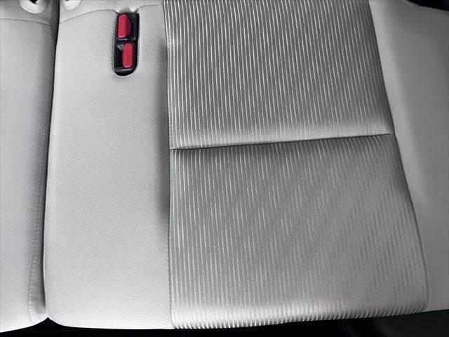 セレナ ｅ－パワー　ハイウェイスターＶ　フリップダウンモニター　純正１０インチナビ　禁煙車　衝突軽減ブレーキ　両側パワースライドドア　アラウンドビューモニター　フルセグ　Ｂｌｕｅｔｏｏｔｈ　ＬＥＤヘッドライト　レーダークルーズコントロール（71枚目）