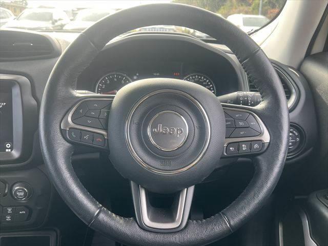 ジープ・レネゲード リミテッド 禁煙車 衝突軽減ブレーキ 本革シート 純正8インチメモリーナビ バックカメラ フルセグTV Bluetooth シートヒーター ルーフレール レーダークルーズコントロール クリアランスソナー(9枚目)