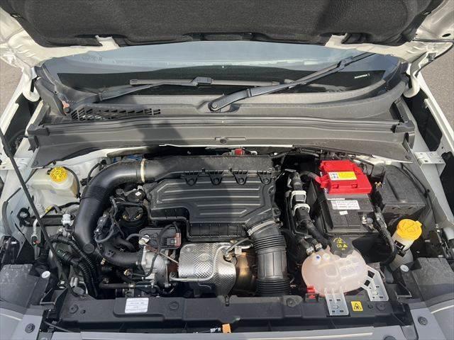 ジープ・レネゲード リミテッド 禁煙車 衝突軽減ブレーキ 本革シート 純正8インチメモリーナビ バックカメラ フルセグTV Bluetooth シートヒーター ルーフレール レーダークルーズコントロール クリアランスソナー(31枚目)