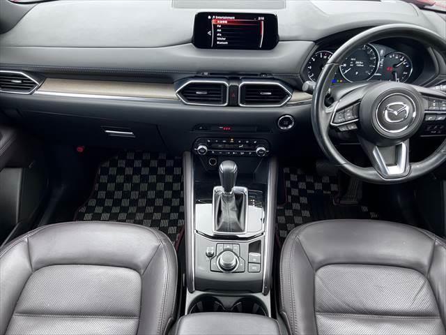 CX-5 XD エクスクルーシブモード 純正SDナビ 本革シート 全方位カメラ レーダークルーズコントロール シートエアコン クリアランスソナー フルセグ LEDヘッドライト 禁煙車 ETC パワーシート 純正19インチAW 電動リアゲート(3枚目)