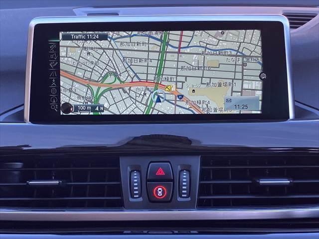 X1 xDrive 18d xライン 純正SDナビ レーダークルーズコントロール 衝突軽減ブレーキ バックカメラ Bluetooth 電動リアゲート ハーフレザーシート 禁煙車 LEDヘッドライト スマートキー ETC(4枚目)
