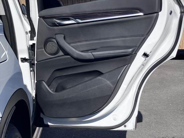 X1 xDrive 18d xライン 純正SDナビ レーダークルーズコントロール 衝突軽減ブレーキ バックカメラ Bluetooth 電動リアゲート ハーフレザーシート 禁煙車 LEDヘッドライト スマートキー ETC(57枚目)
