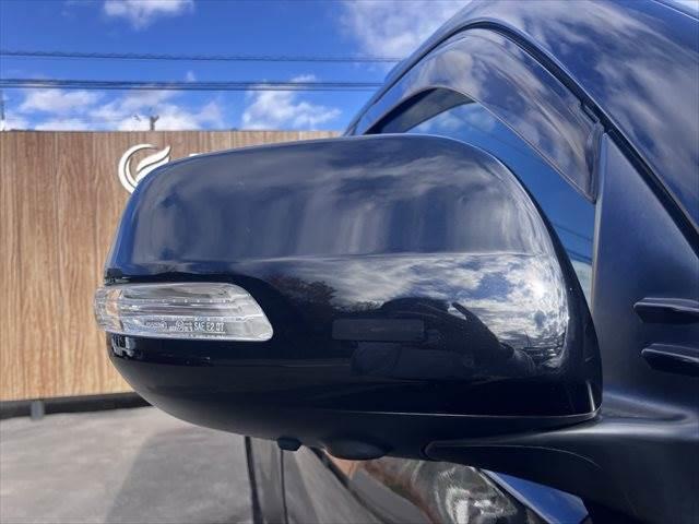 ランドクルーザープラド TX Lパッケージ サンルーフ 純正SDナビ 本革シート バックカメラ サイドカメラ 禁煙車 クルーズコントロール フルセグTV LEDヘッドライト パワーシート シートヒーター 4WD ETC2.0 純正17インチAW(23枚目)