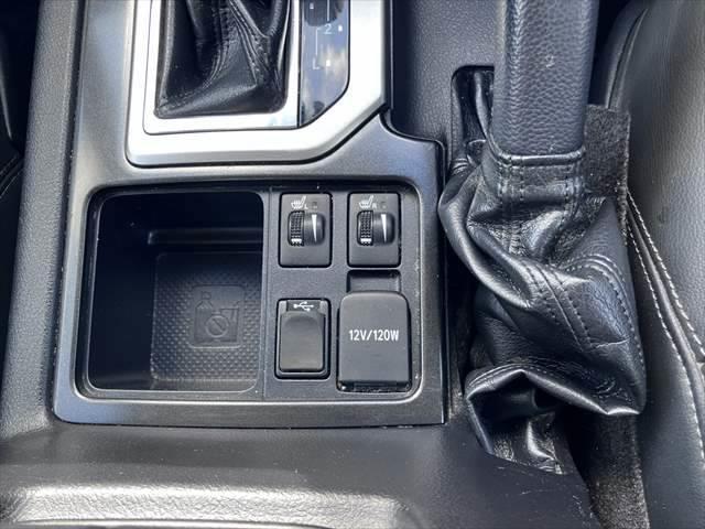 ランドクルーザープラド TX Lパッケージ サンルーフ 純正SDナビ 本革シート バックカメラ サイドカメラ 禁煙車 クルーズコントロール フルセグTV LEDヘッドライト パワーシート シートヒーター 4WD ETC2.0 純正17インチAW(38枚目)