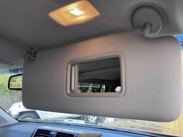 ランドクルーザープラド TX Lパッケージ サンルーフ 純正SDナビ 本革シート バックカメラ サイドカメラ 禁煙車 クルーズコントロール フルセグTV LEDヘッドライト パワーシート シートヒーター 4WD ETC2.0 純正17インチAW(49枚目)