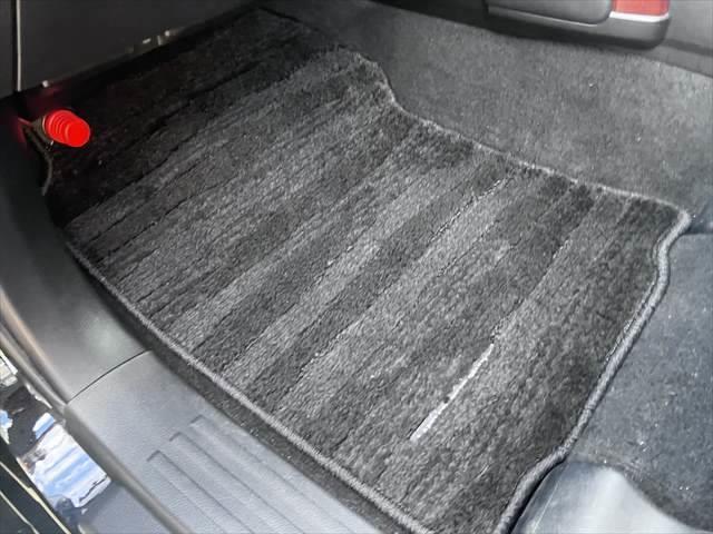 ランドクルーザープラド TX Lパッケージ サンルーフ 純正SDナビ 本革シート バックカメラ サイドカメラ 禁煙車 クルーズコントロール フルセグTV LEDヘッドライト パワーシート シートヒーター 4WD ETC2.0 純正17インチAW(54枚目)