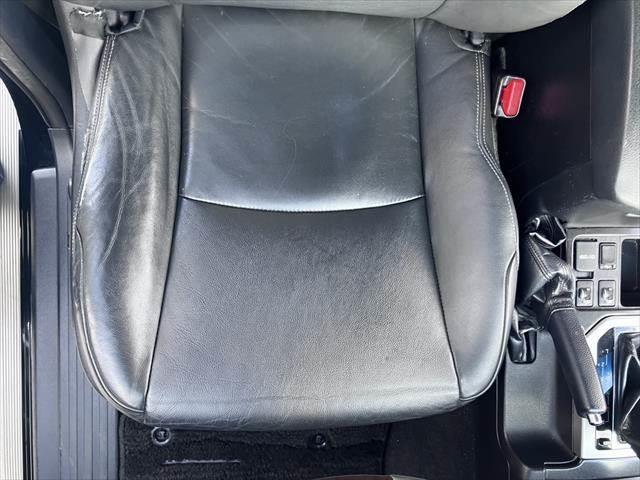 ランドクルーザープラド TX Lパッケージ サンルーフ 純正SDナビ 本革シート バックカメラ サイドカメラ 禁煙車 クルーズコントロール フルセグTV LEDヘッドライト パワーシート シートヒーター 4WD ETC2.0 純正17インチAW(57枚目)