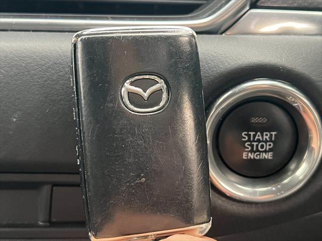 ＣＸ－５ ＸＤ　ブラックトーンエディション　黒革シート　純正ＳＤナビ　レーダークルーズコントロール　全周囲カメラ　シートヒーター　禁煙車　衝突軽減ブレーキ　パワーシート　電動リアゲート　フルセグＴＶ　Ｂｌｕｅｔｏｏｔｈ（42枚目）